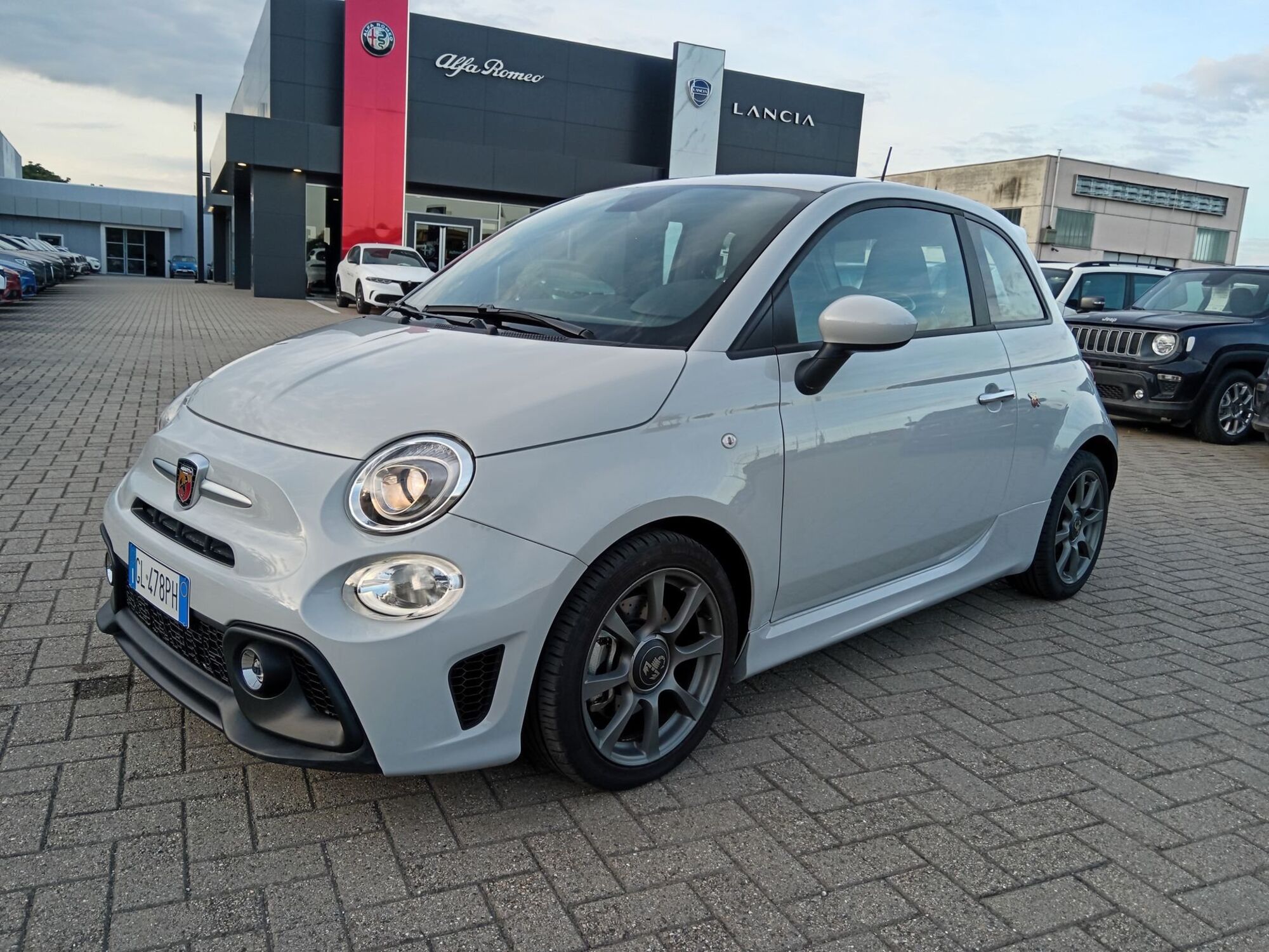 Abarth 595 595 1.4 Turbo T-Jet 165 CV  del 2022 usata a Alessandria