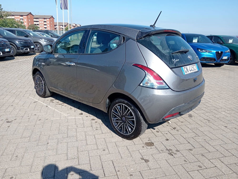 Lancia Ypsilon usata a Alessandria (6)