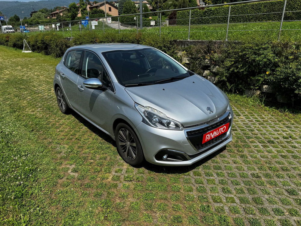 Peugeot 208 usata a Como (4)