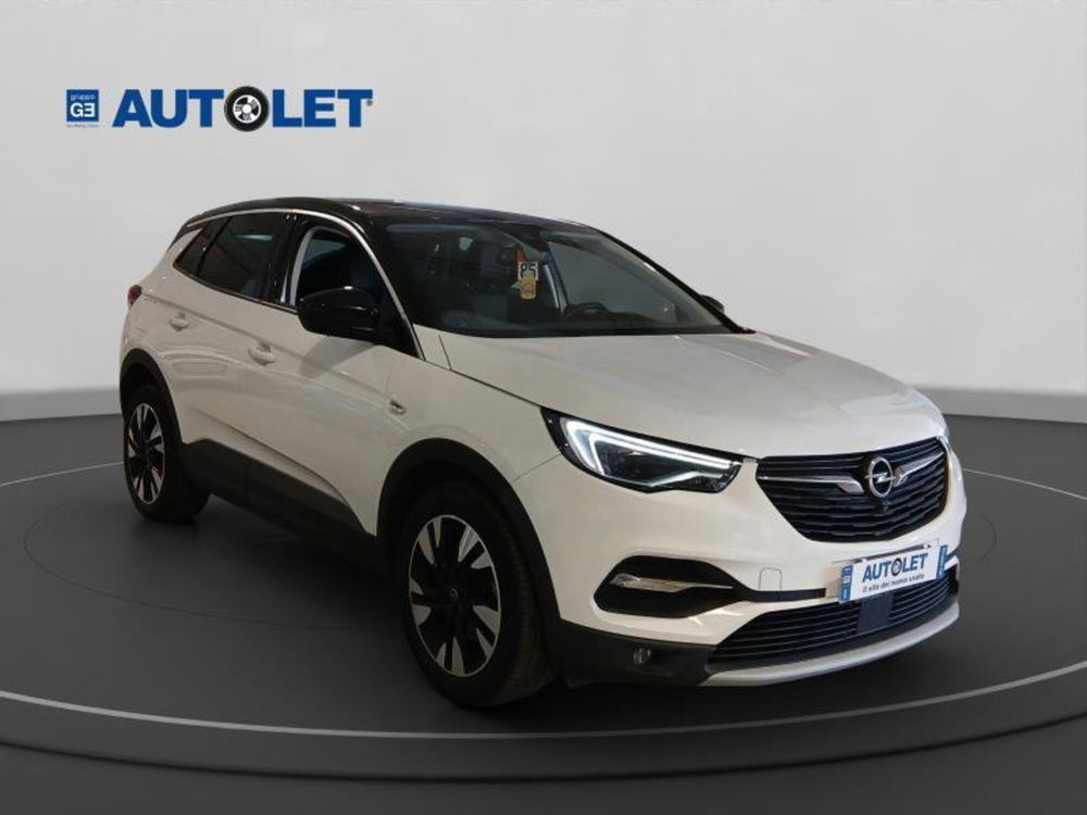 Opel Grandland X usata a Genova (3)