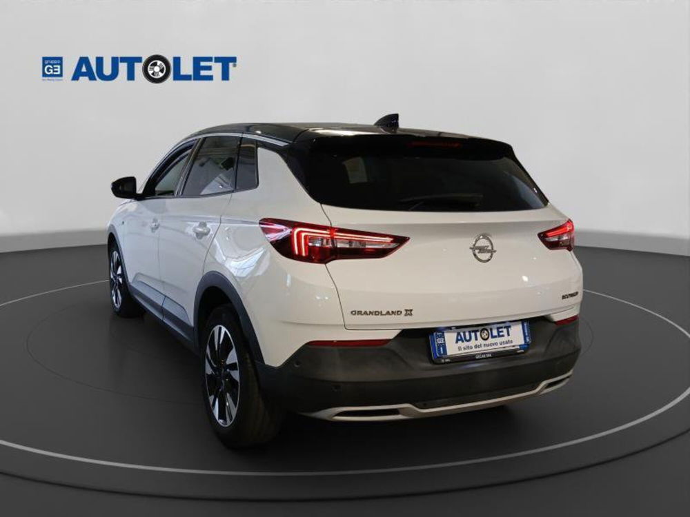 Opel Grandland X usata a Genova (8)