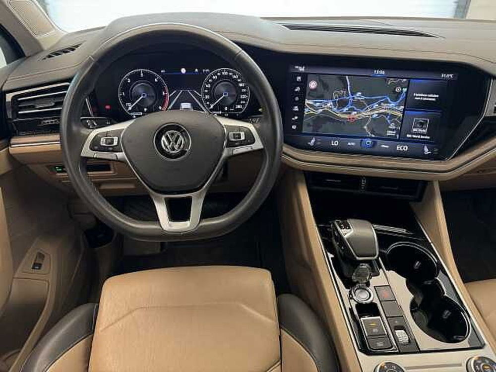 Volkswagen Touareg usata a Genova (3)