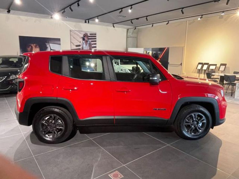 Jeep Renegade nuova a Aosta (7)