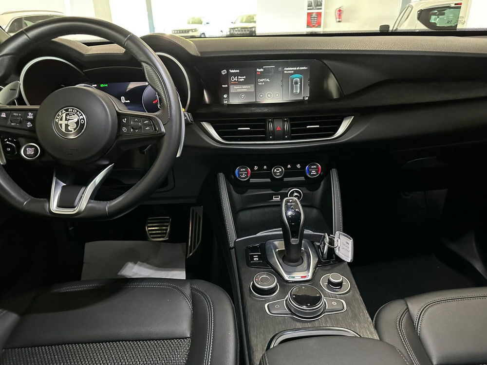 Alfa Romeo Stelvio usata a Arezzo (14)