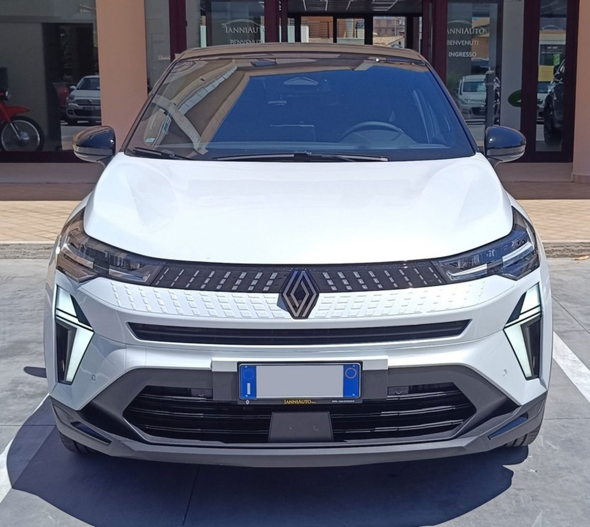 Renault Captur Full Hybrid E-Tech 145 CV Techno nuova a Sora