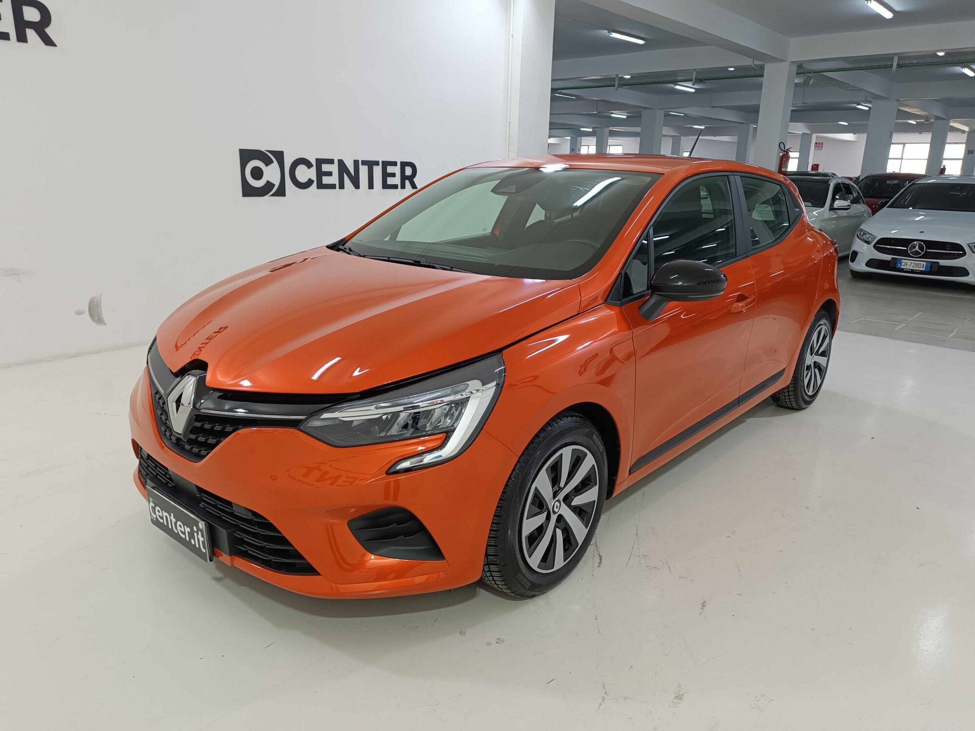 Renault Clio TCe 12V 100 CV GPL 5 porte Business del 2023 usata a Salerno