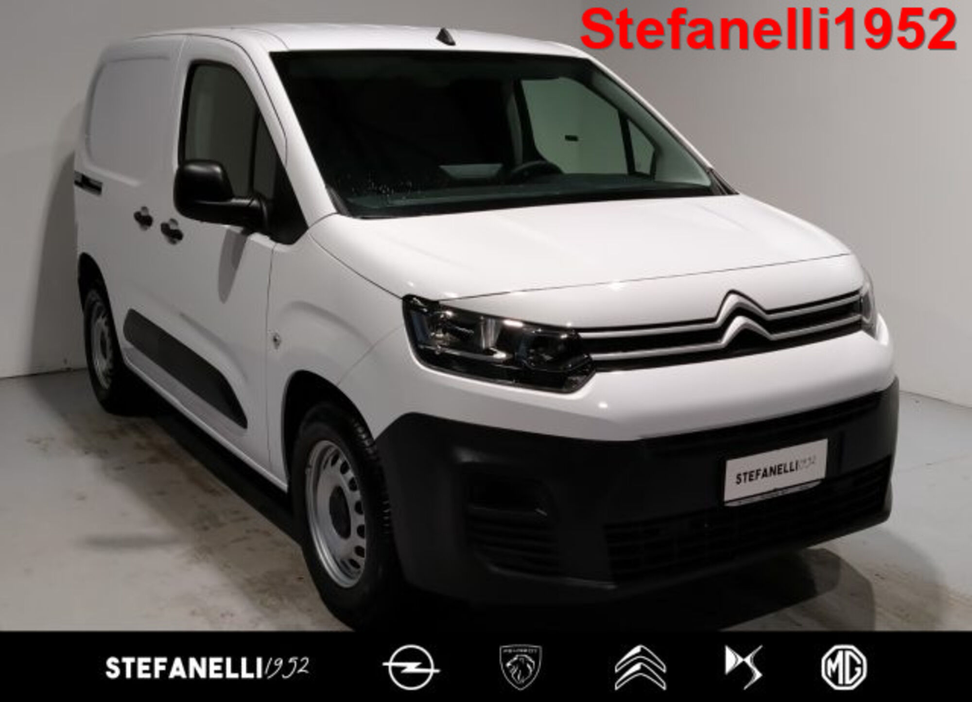 Citroen e-Berlingo Furgone e- motore elettrico 136 CV Van M Club (port. magg.)  nuova a Bologna