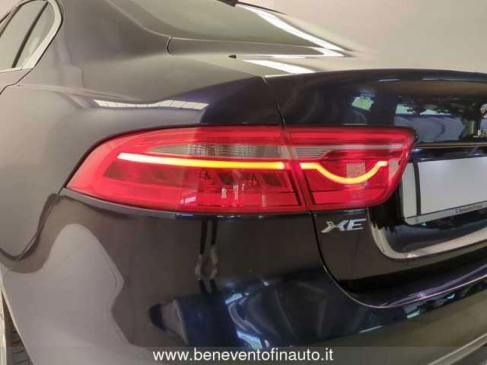 Jaguar XE usata a Avellino (12)