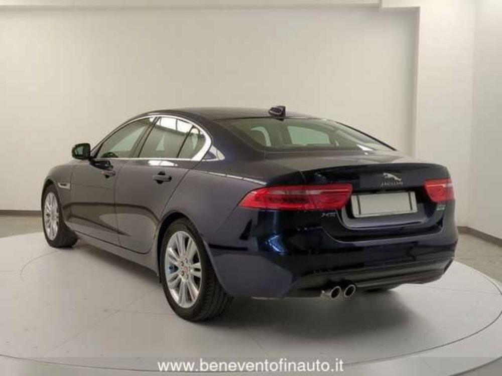 Jaguar XE usata a Avellino (5)