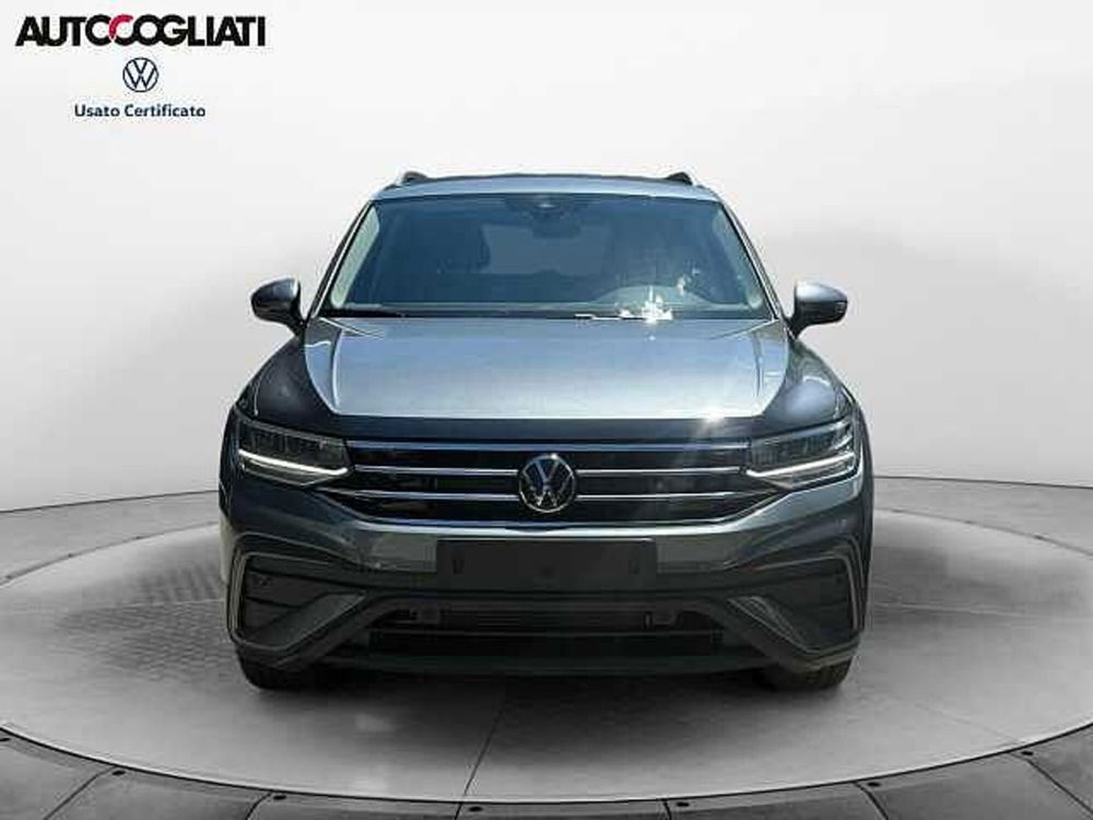 Volkswagen Tiguan nuova a Lecco (2)