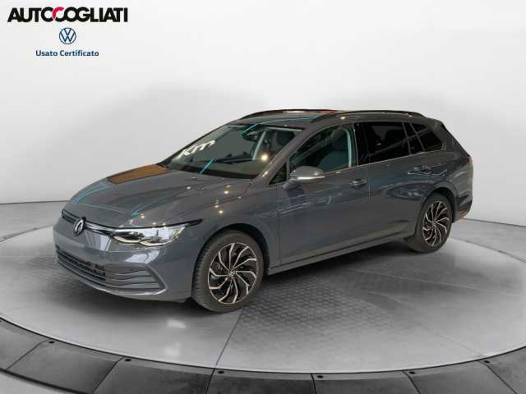 Volkswagen Golf 2.0 TDI 150 CV DSG SCR Life  nuova a Brivio