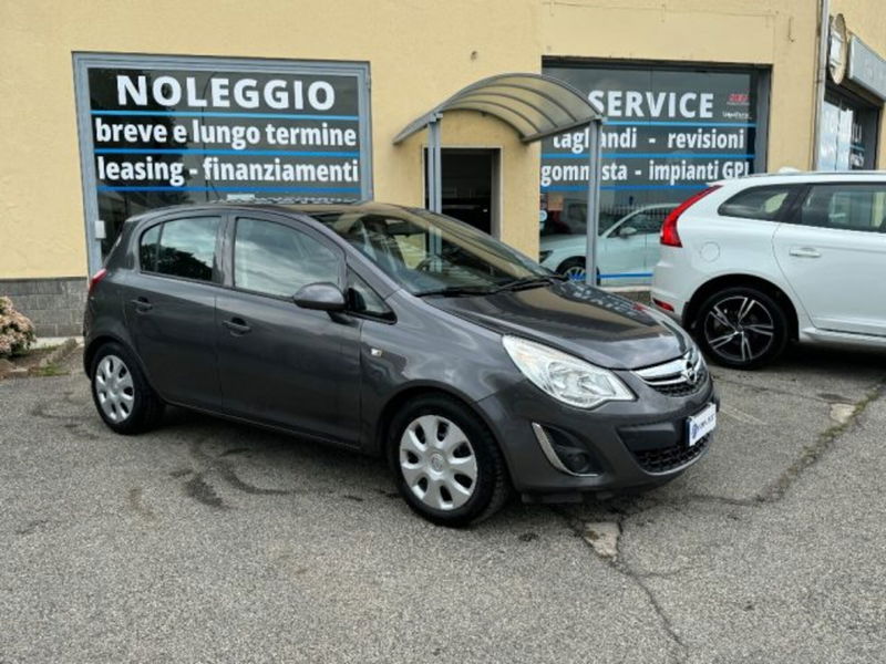 Opel Corsa 1.2 5 porte Elective del 2011 usata a Albairate