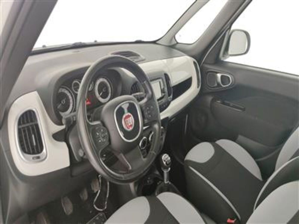 Fiat 500L Living usata a Bari (13)