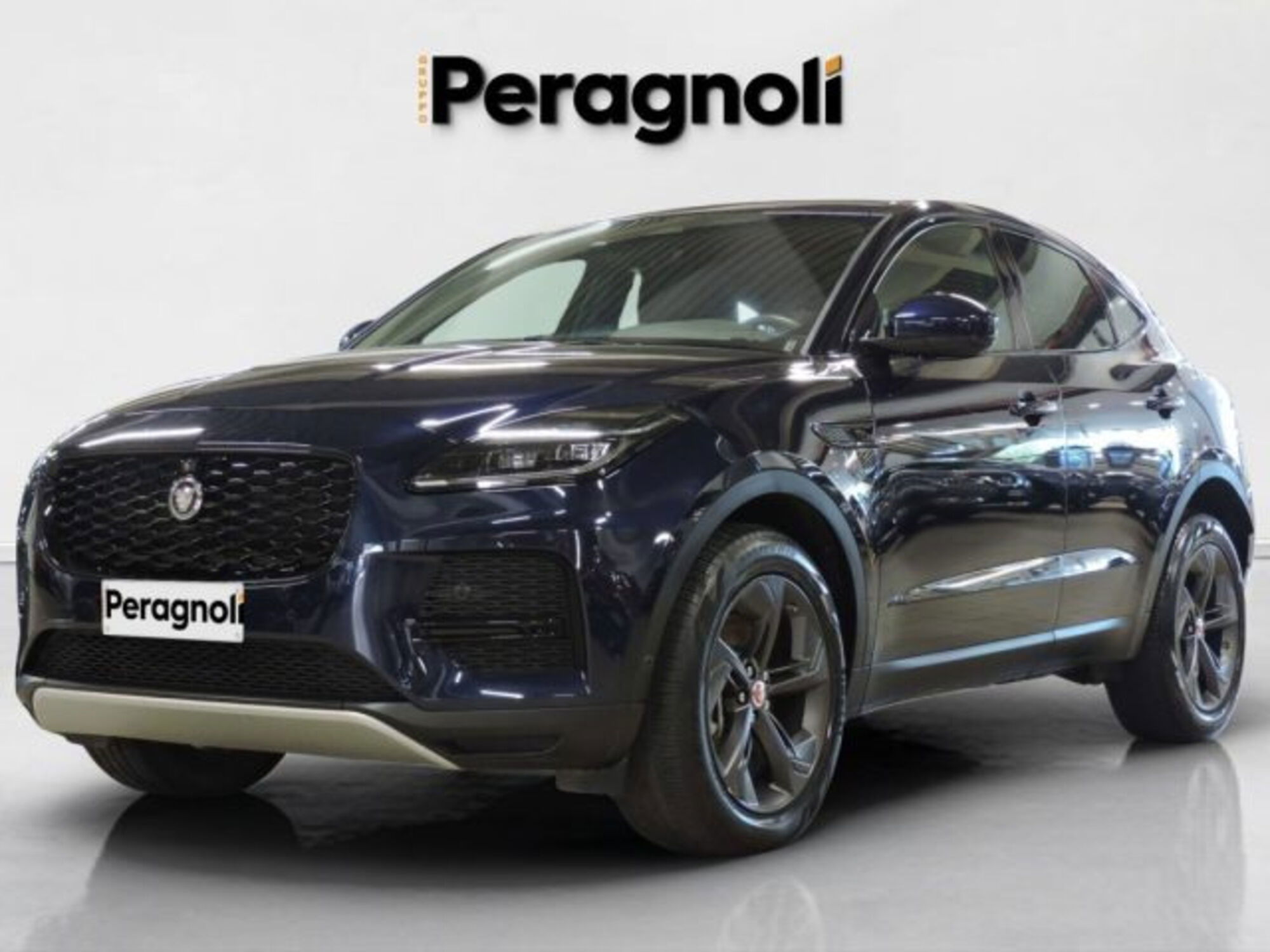 Jaguar E-Pace 2.0D I4 163 CV R-Dynamic SE  del 2021 usata a Firenze