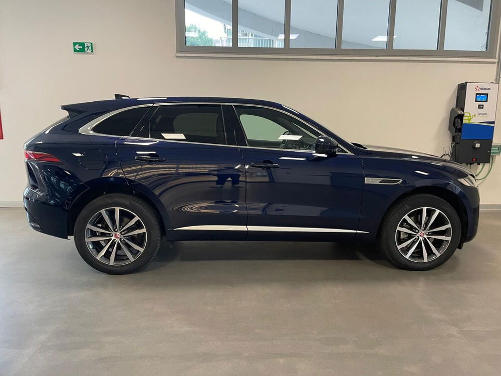 Jaguar F-Pace usata a Milano (6)