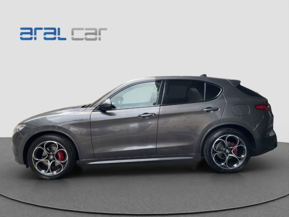 Alfa Romeo Stelvio usata a Torino (3)