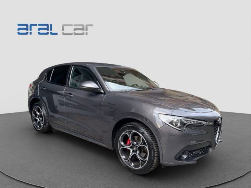 Alfa Romeo Stelvio usata a Torino (8)