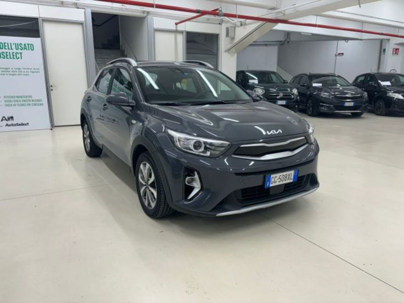 Kia Stonic 1.0 T-GDi 100 CV MHEV iMT Style  del 2021 usata a Torino