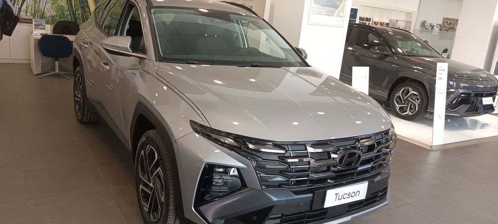 Hyundai Tucson nuova a Napoli