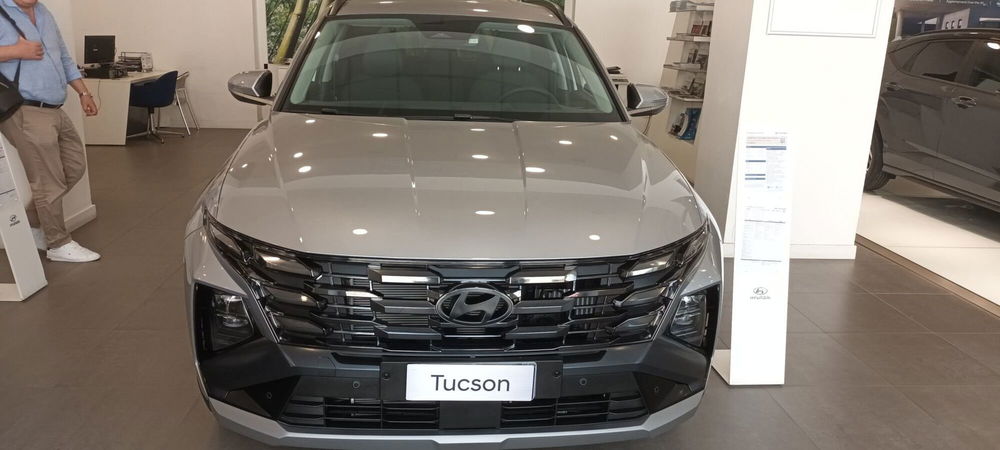 Hyundai Tucson nuova a Napoli (2)