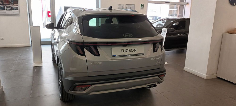 Hyundai Tucson nuova a Napoli (5)