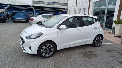 Hyundai i10 1.0 mpi Connectline 63cv nuova a Veggiano