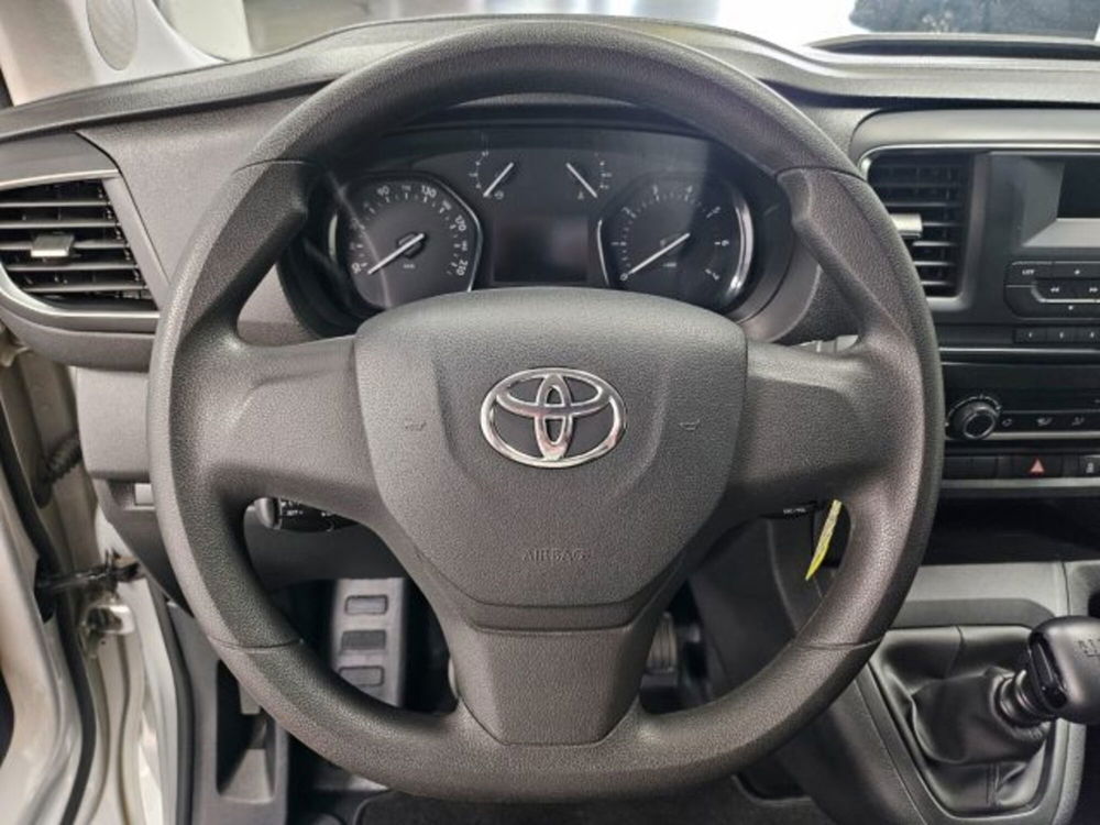 Toyota Proace Verso usata a Brescia (13)