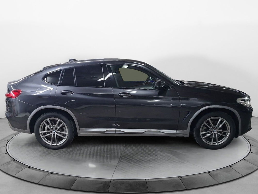 BMW X4 usata a Caserta (4)