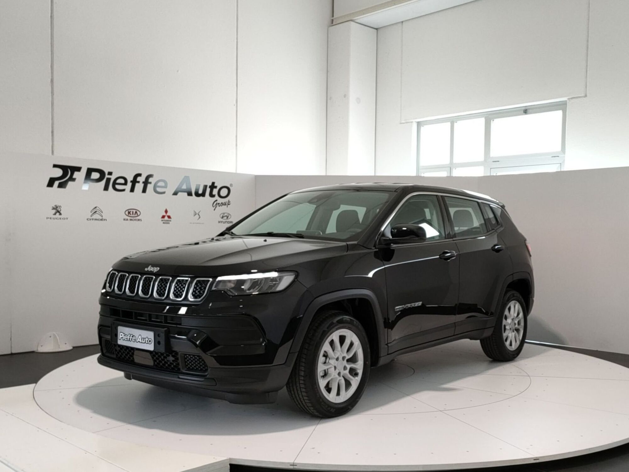 Jeep Compass 1.5 Turbo T4 130CV MHEV 2WD Longitude  nuova a Grottammare