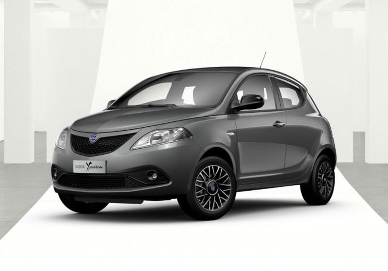 Lancia Ypsilon 1.0 FireFly 5 porte S&amp;S Hybrid Silver Plus nuova a Montebelluna