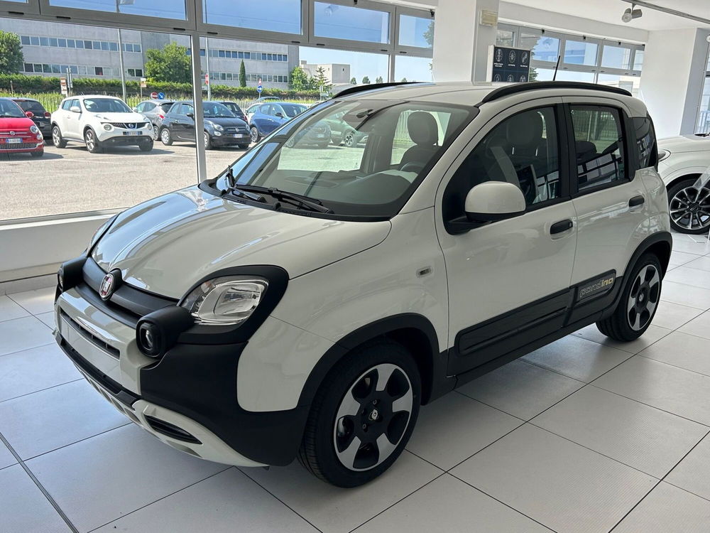 Fiat Panda Cross nuova a Bergamo (2)