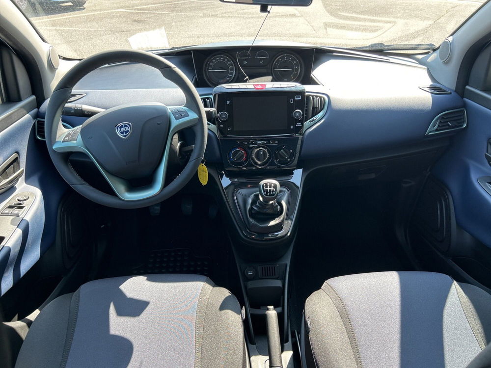 Lancia Ypsilon nuova a Bergamo (10)