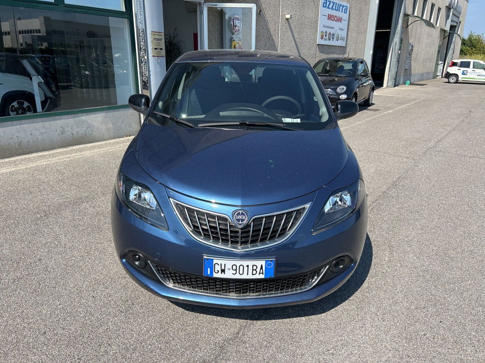 Lancia Ypsilon nuova a Bergamo (7)