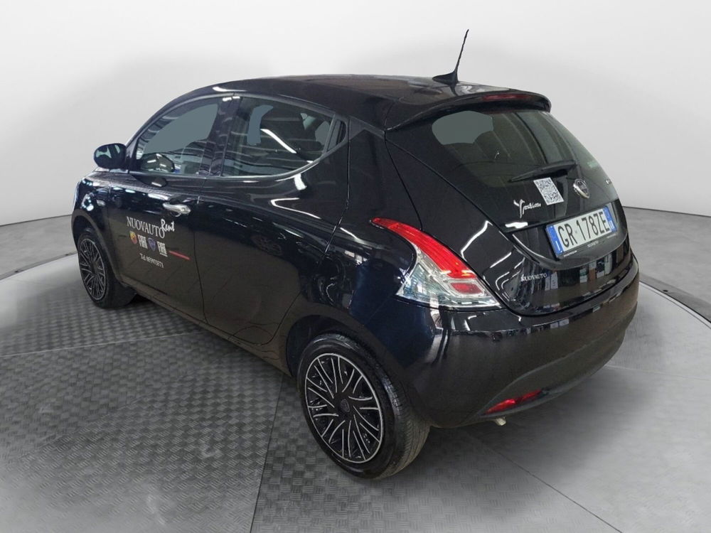 Lancia Ypsilon usata a Arezzo (4)