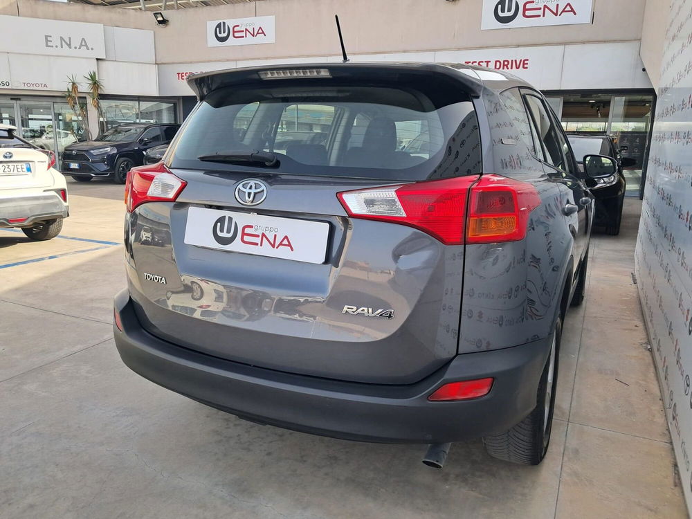 Toyota Rav4 usata a Cagliari (5)