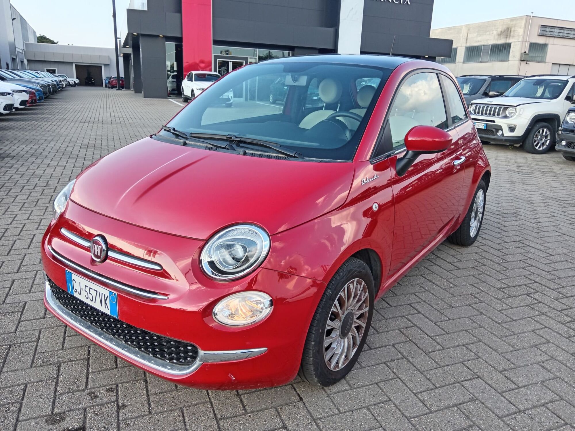 Fiat 500 1.0 Hybrid Dolcevita  del 2022 usata a Alessandria