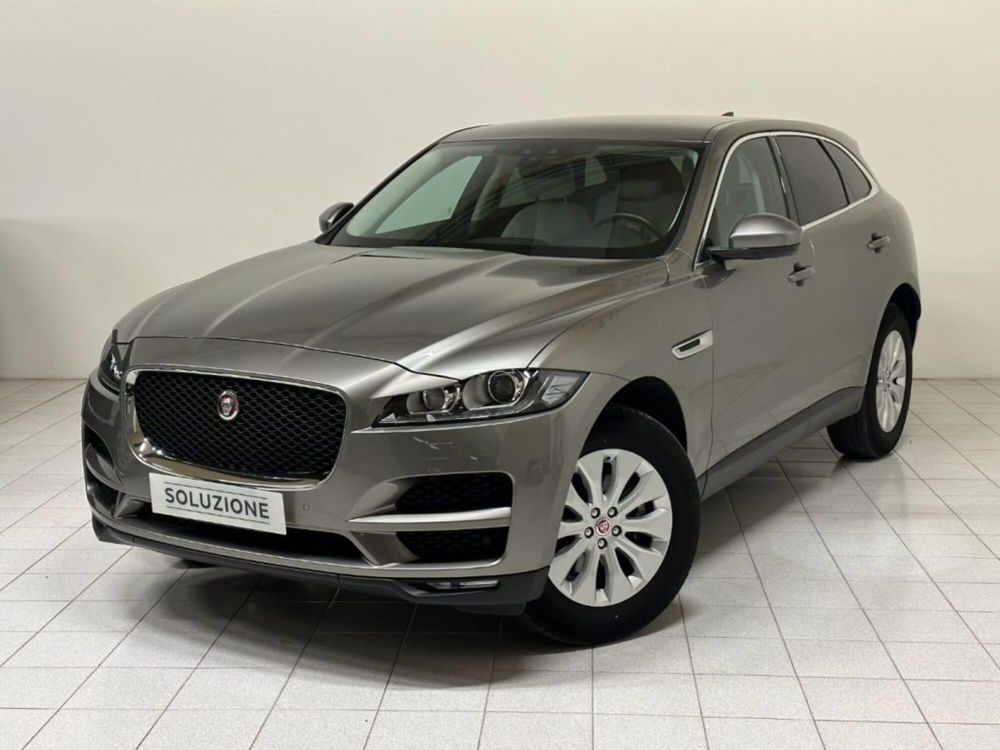 Jaguar F-Pace usata a Novara