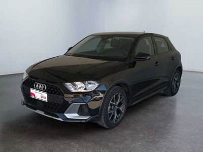 Audi A1 citycarver 25 TFSI Admired  del 2021 usata a Lucca