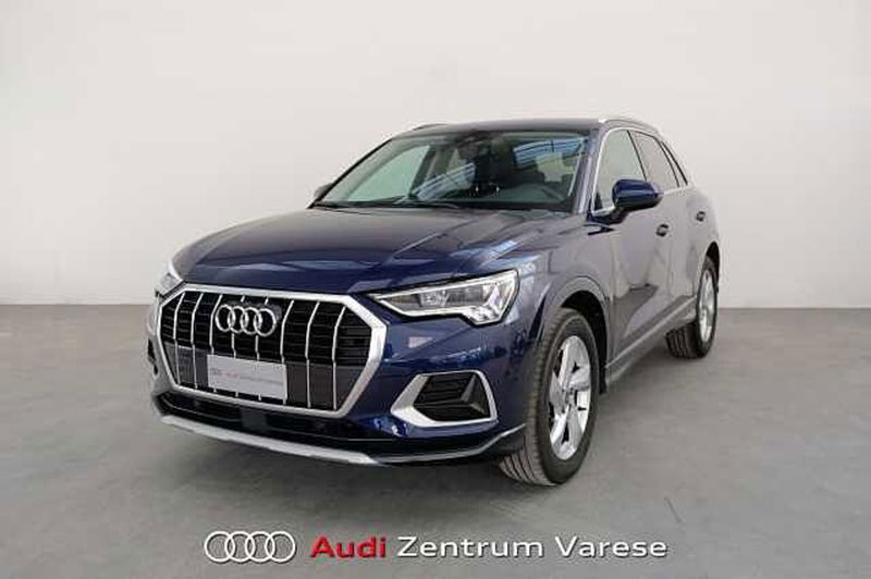 Audi Q3 35 TDI Business Advanced del 2023 usata a Varese