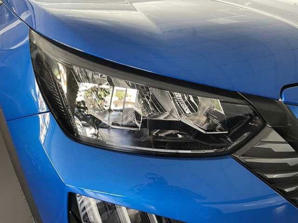 Peugeot 2008 nuova a Vibo Valentia (7)