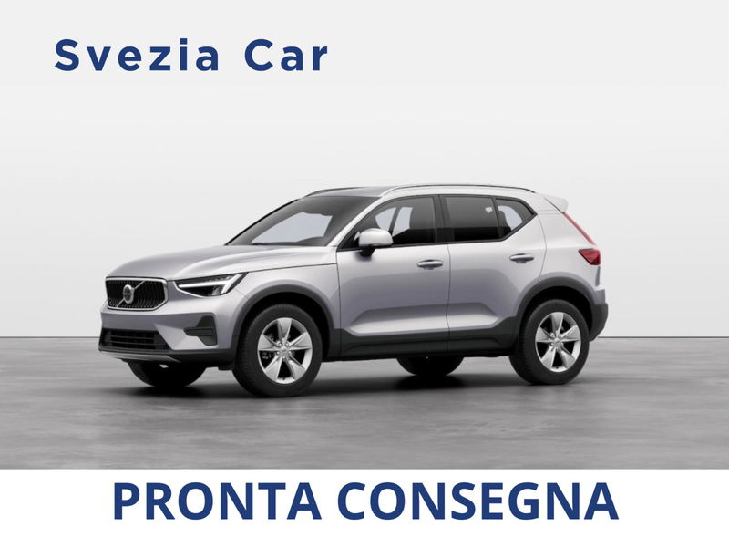 Volvo XC40 B3 automatico Core  nuova a Milano