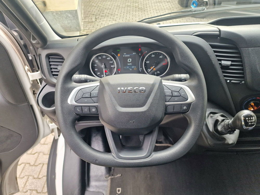 Iveco Daily Furgone usata a Varese (9)