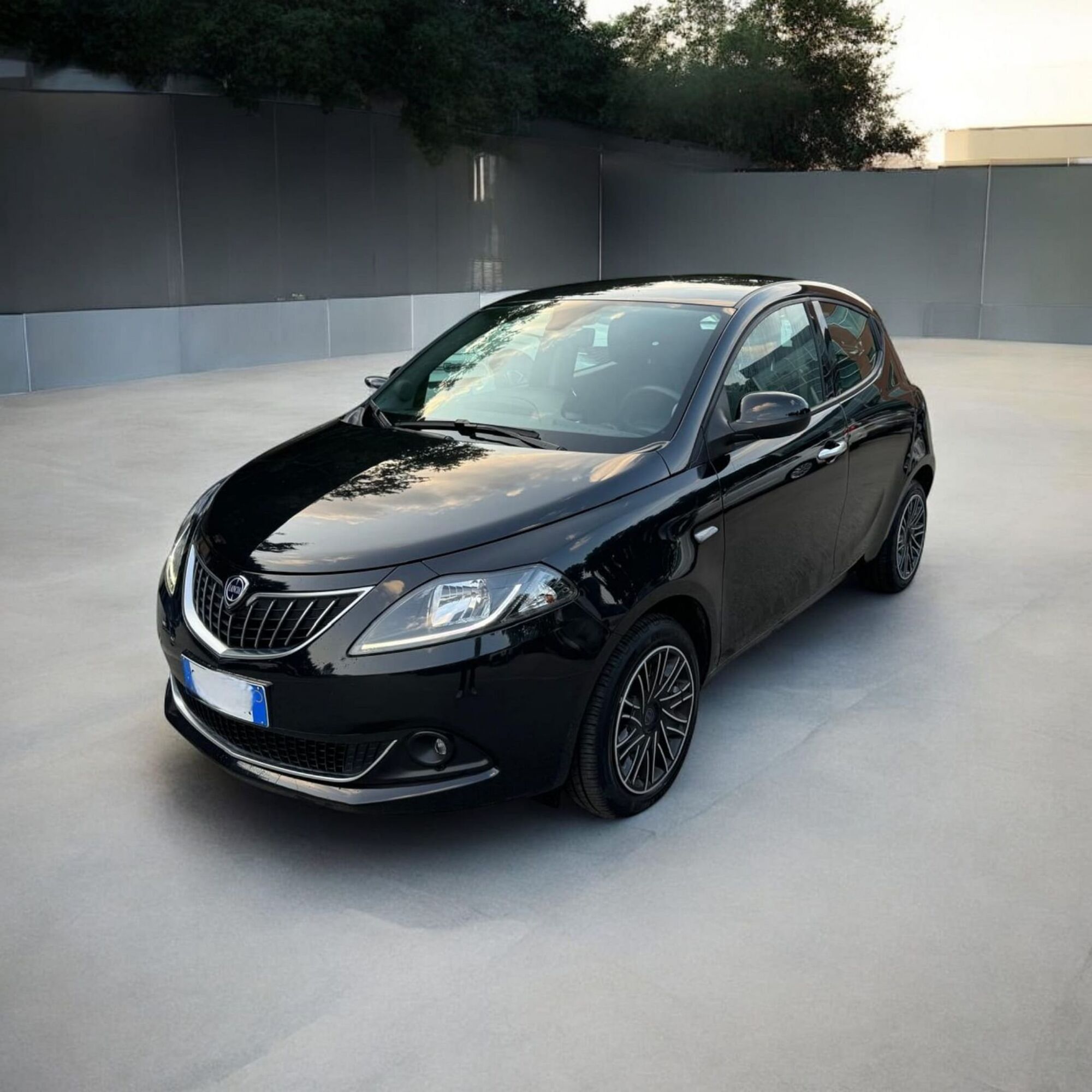 Lancia Ypsilon 1.0 FireFly 5 porte S&amp;S Hybrid Gold Plus del 2022 usata a Fisciano