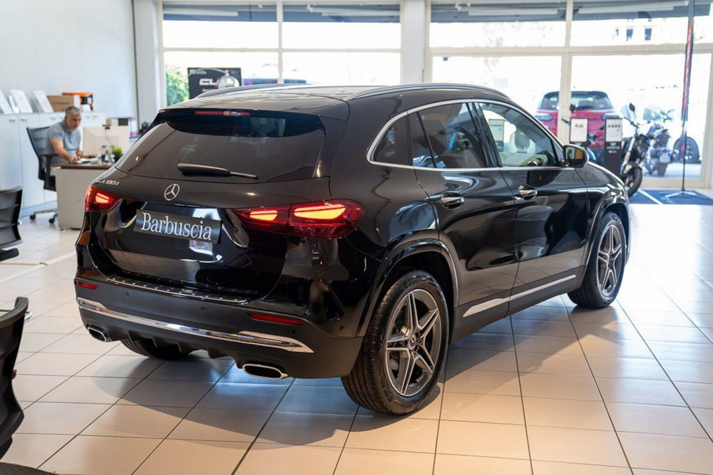 Mercedes-Benz GLA SUV nuova a Pescara (4)