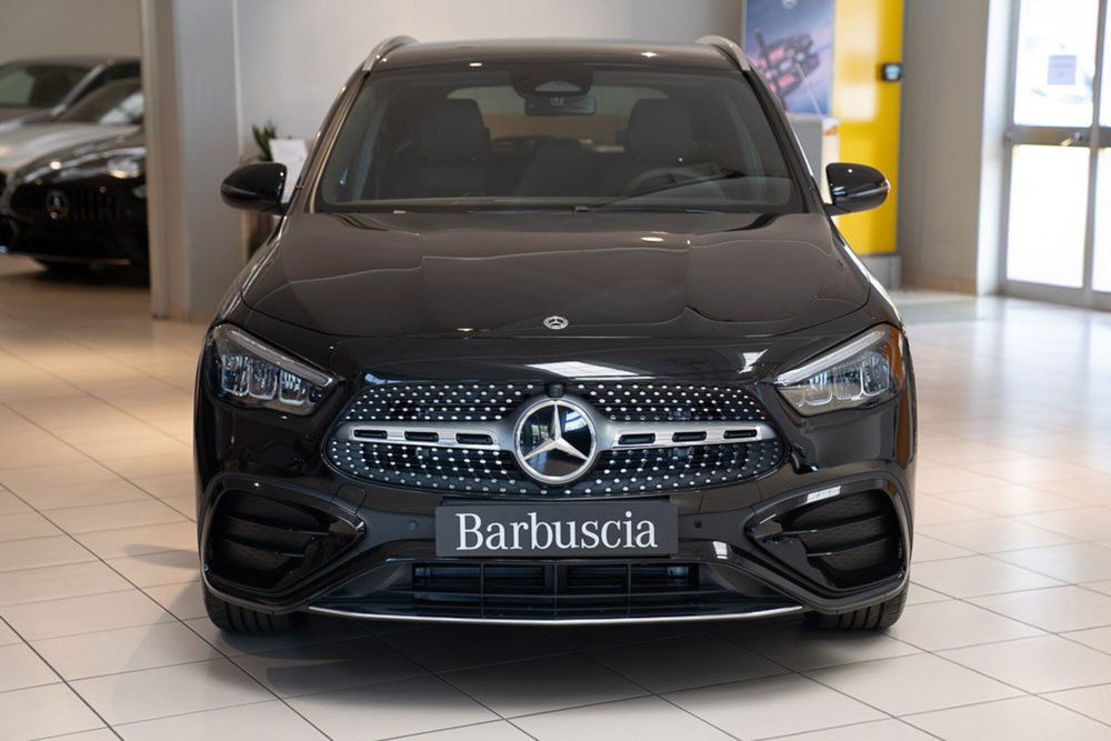 Mercedes-Benz GLA SUV nuova a Pescara (5)