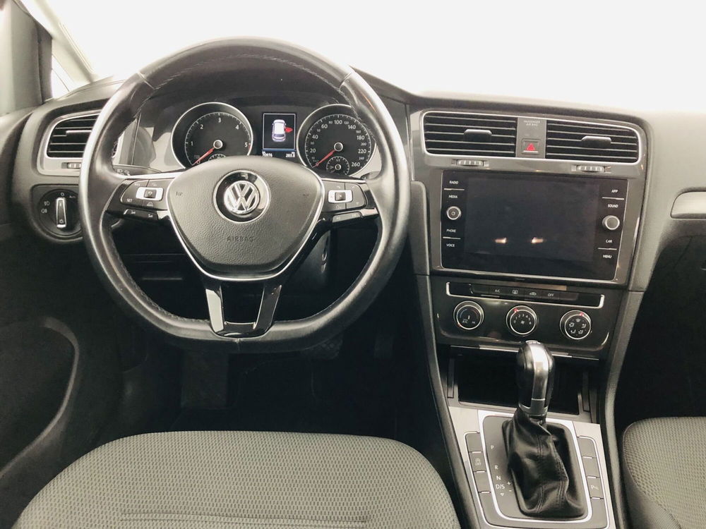 Volkswagen Golf usata a Massa-Carrara (11)