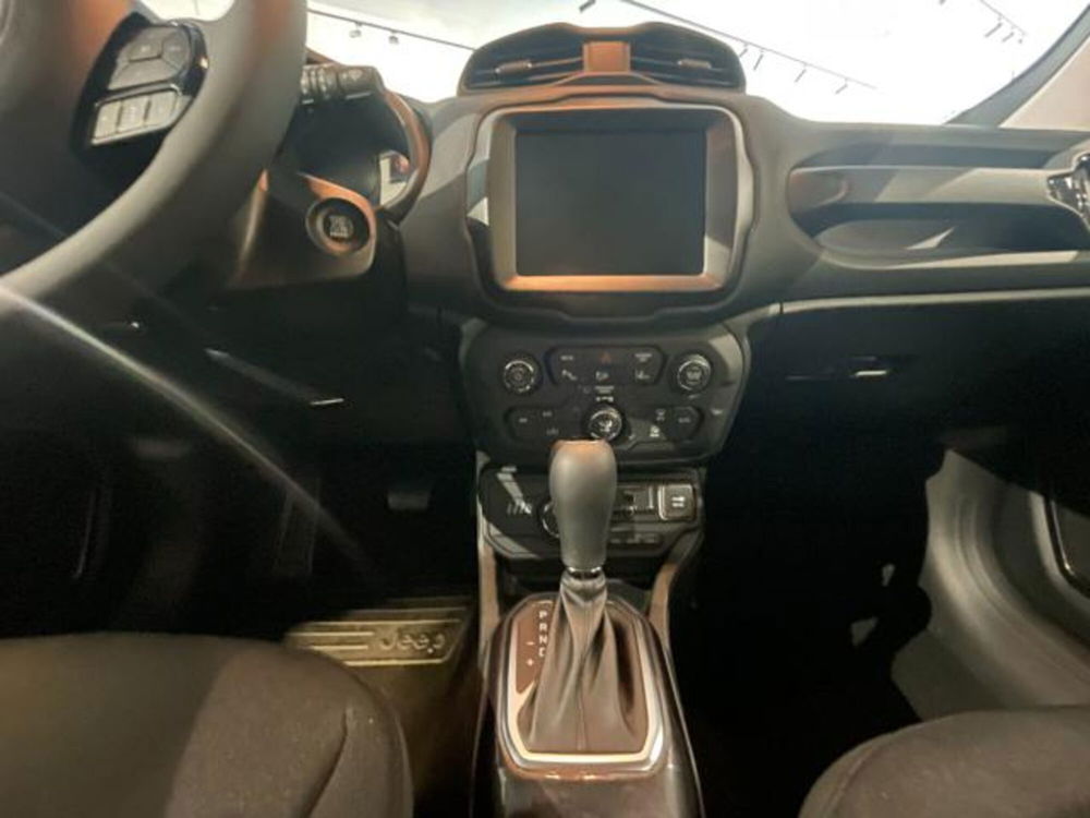 Jeep Renegade nuova a Aosta (11)