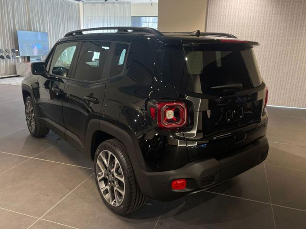 Jeep Renegade nuova a Aosta (3)