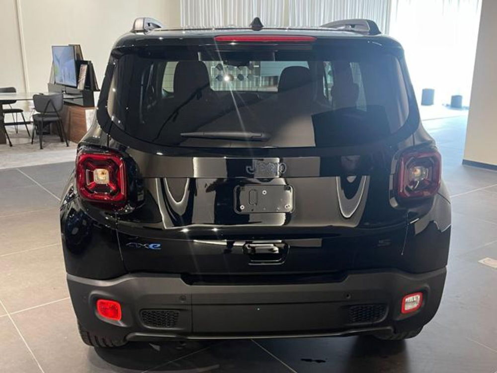 Jeep Renegade nuova a Aosta (4)