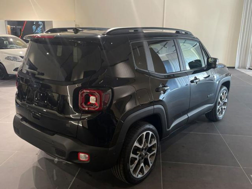 Jeep Renegade nuova a Aosta (5)